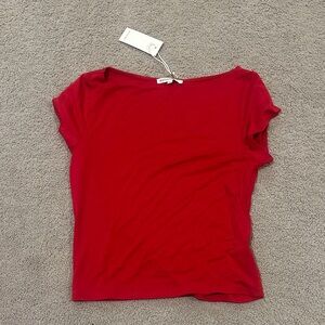 Aritzia Scarlet Short Sleeve Tee